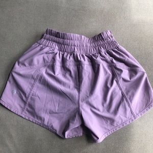 NWOT Lululemon tracker short v* 4”